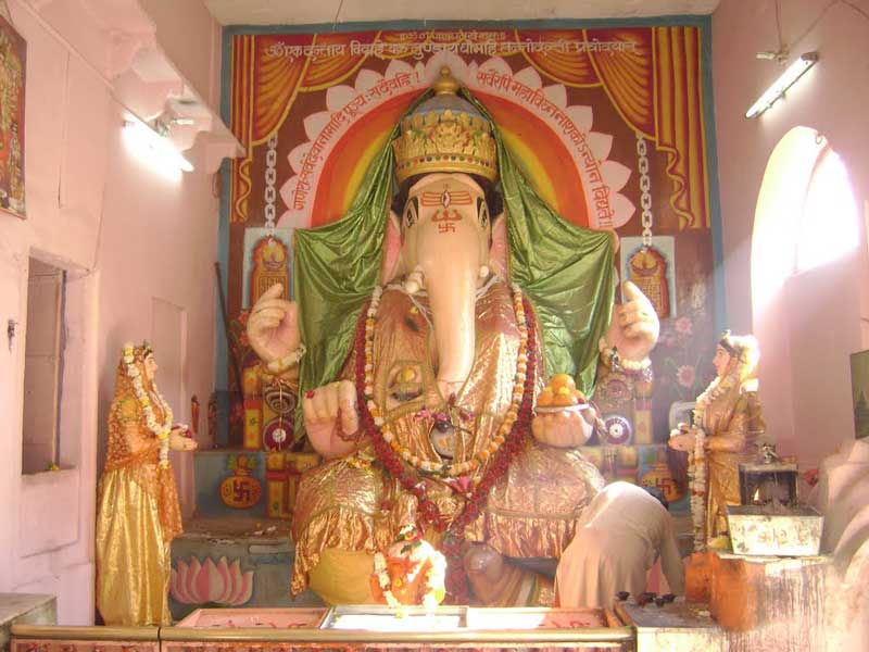 Bade Ganeshji Ka Mandir